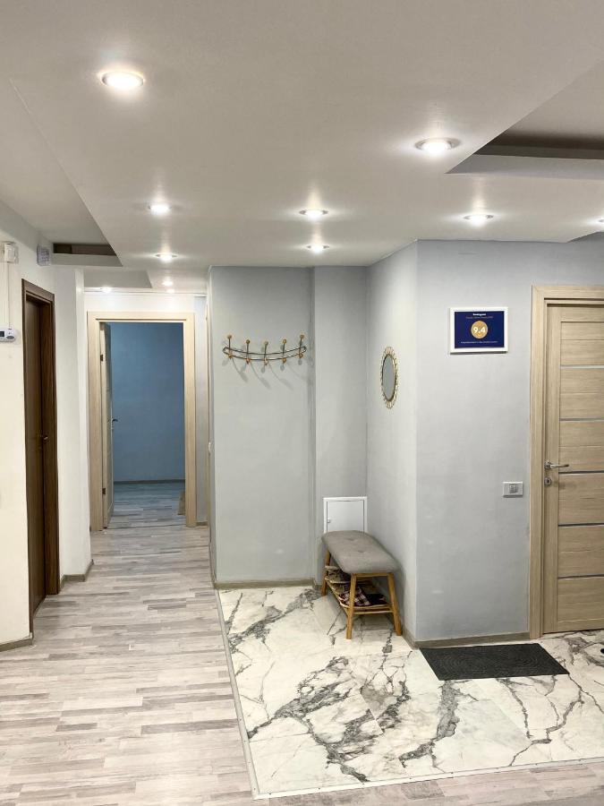 Large Apartment In Ultra-Central Location Брашов Экстерьер фото